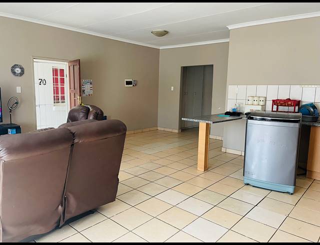 2 BEDROOM SECTIONAL TITLE FOR SALE IN BRAKPAN NORTH